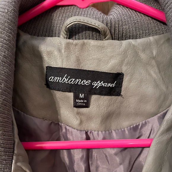 Bomber Jacket by Ambiance Apparel - Picture 2 of 10